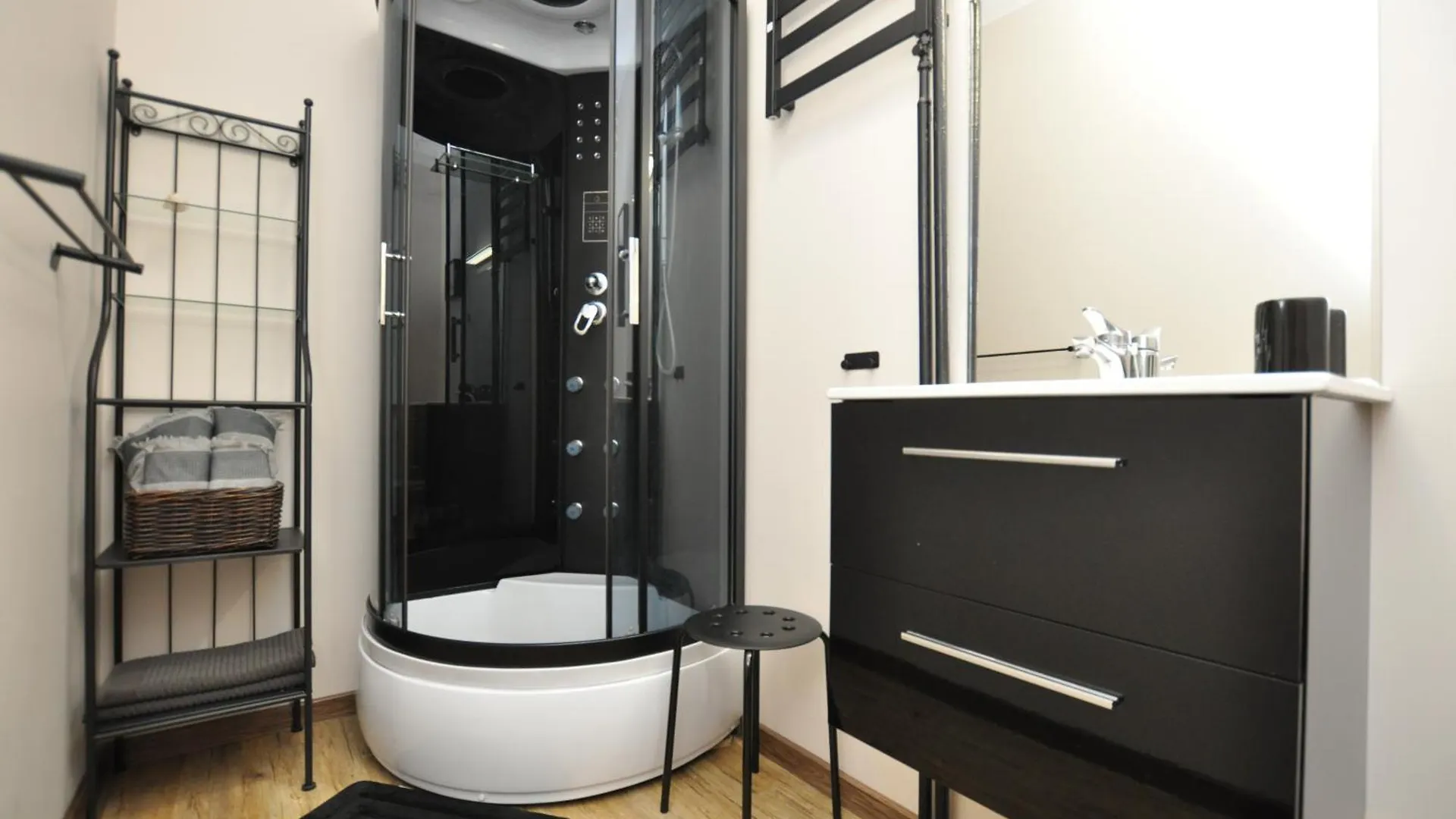 Stylowy 2-Pokojowy Apartament 5 Min. Od Rynku Wroclaw Apartment